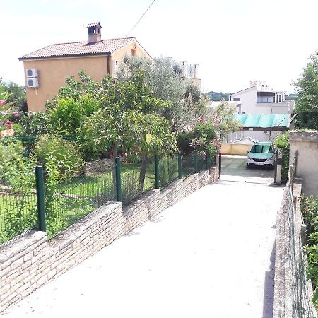 Vacation Home Licinius Ližnjan Extérieur photo