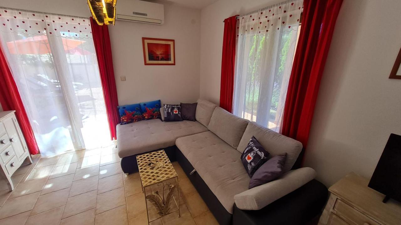 Vacation Home Licinius Ližnjan Extérieur photo