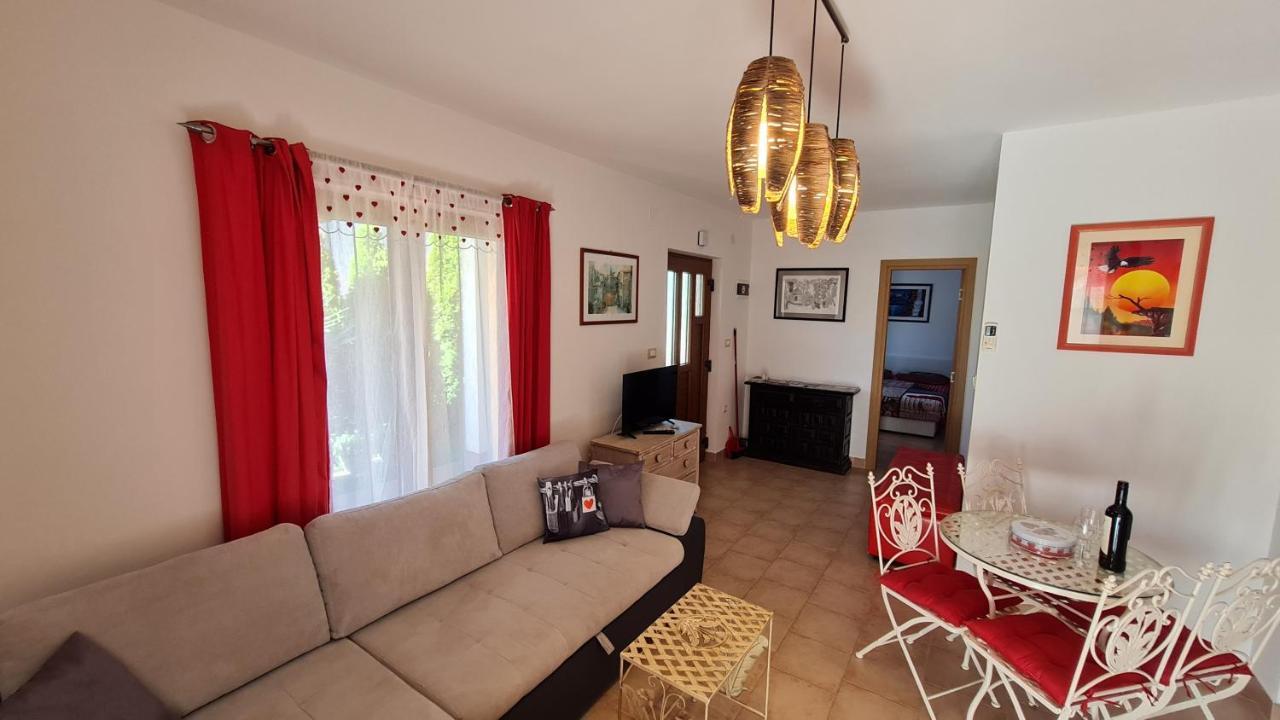 Vacation Home Licinius Ližnjan Extérieur photo