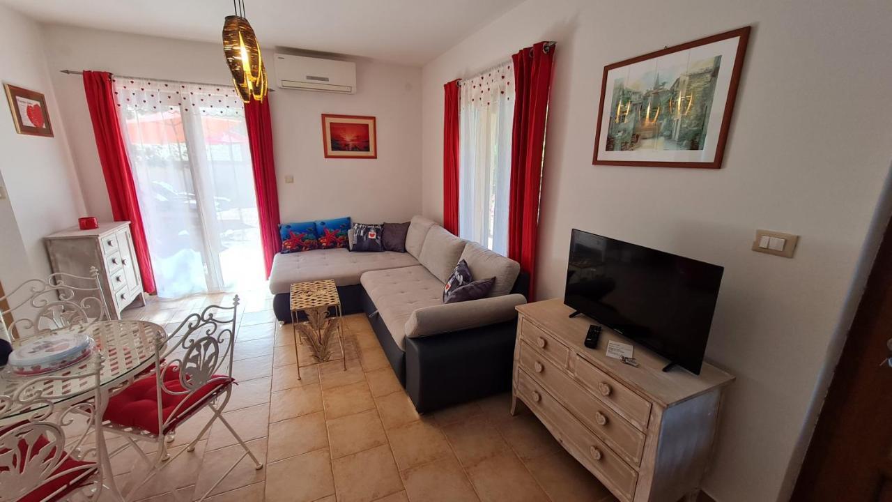 Vacation Home Licinius Ližnjan Extérieur photo