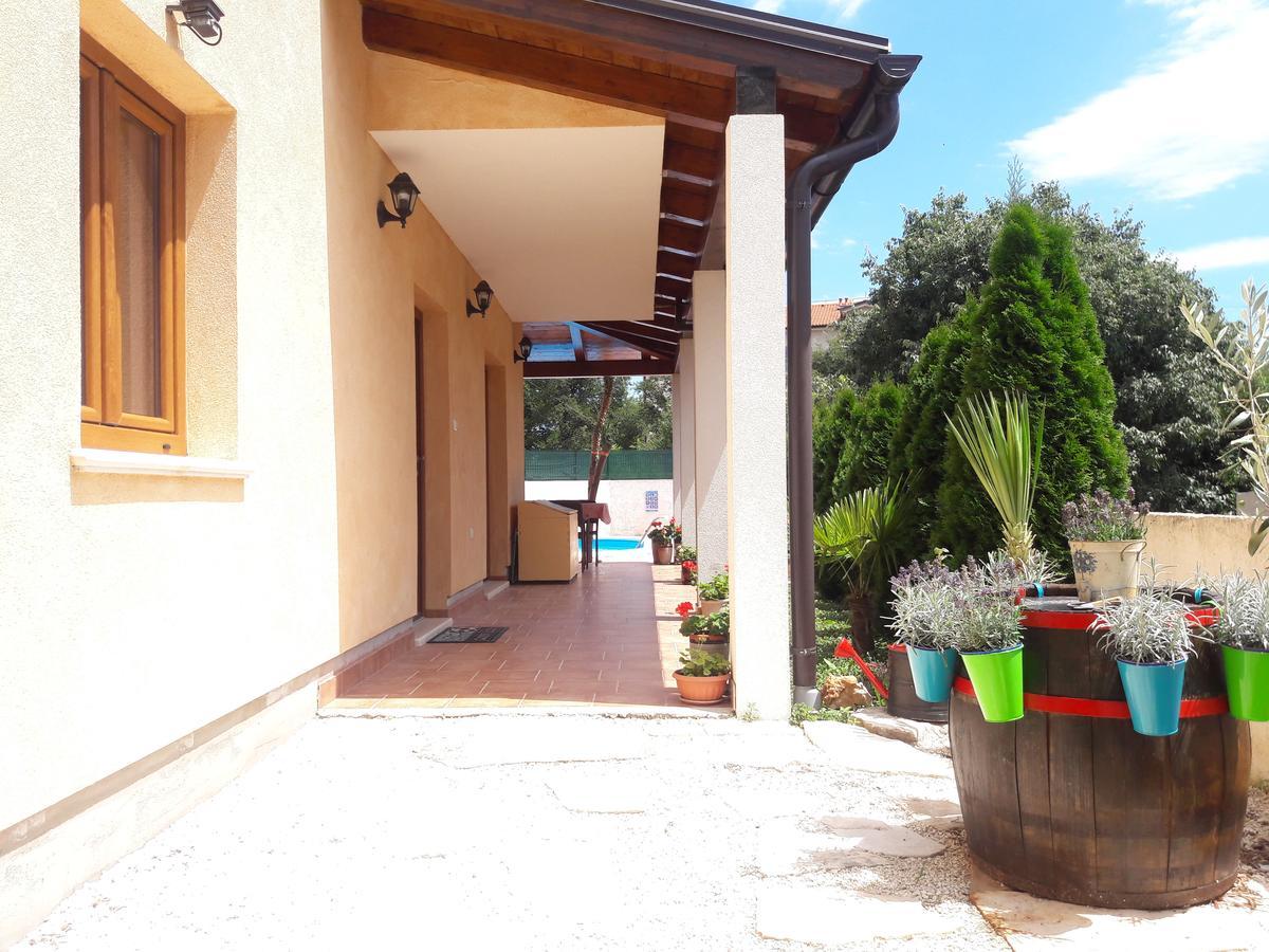 Vacation Home Licinius Ližnjan Extérieur photo
